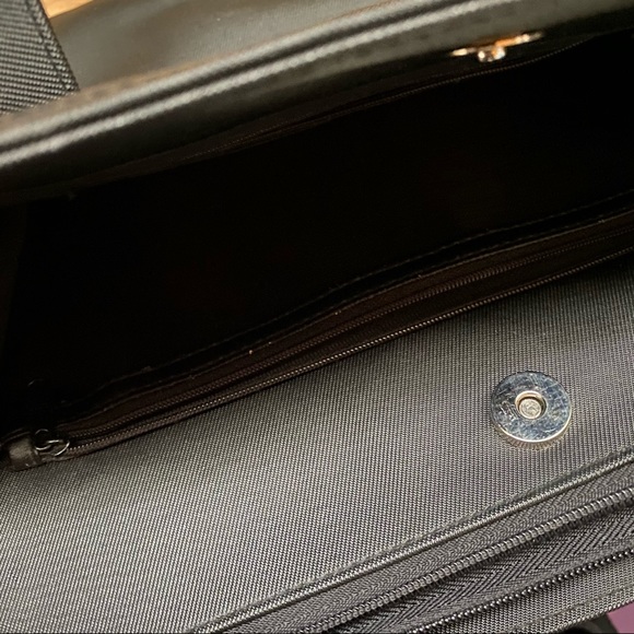 Vintage bag, lots of pockets - Picture 11 of 12